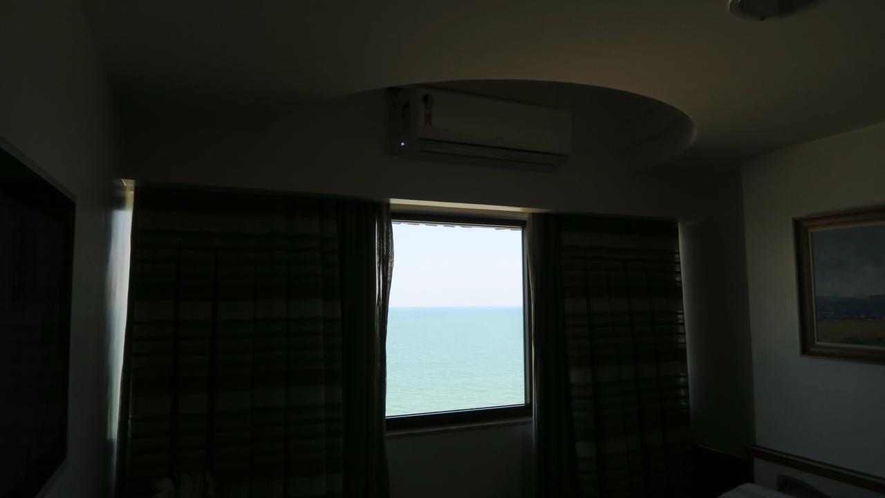 Viva Dias Inesqueciveis No Apartamento Em Frente Ao Mar Praia Da Costa Vila Velha  Exterior photo